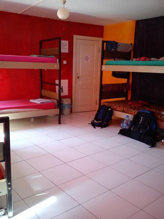 Neverland Hostel Istanbul Bagian luar foto
