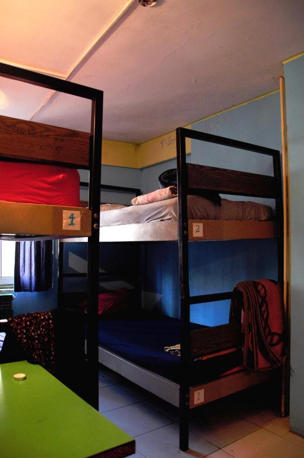 Neverland Hostel Istanbul Bagian luar foto