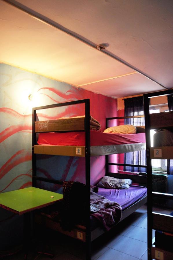 Neverland Hostel Istanbul Bagian luar foto